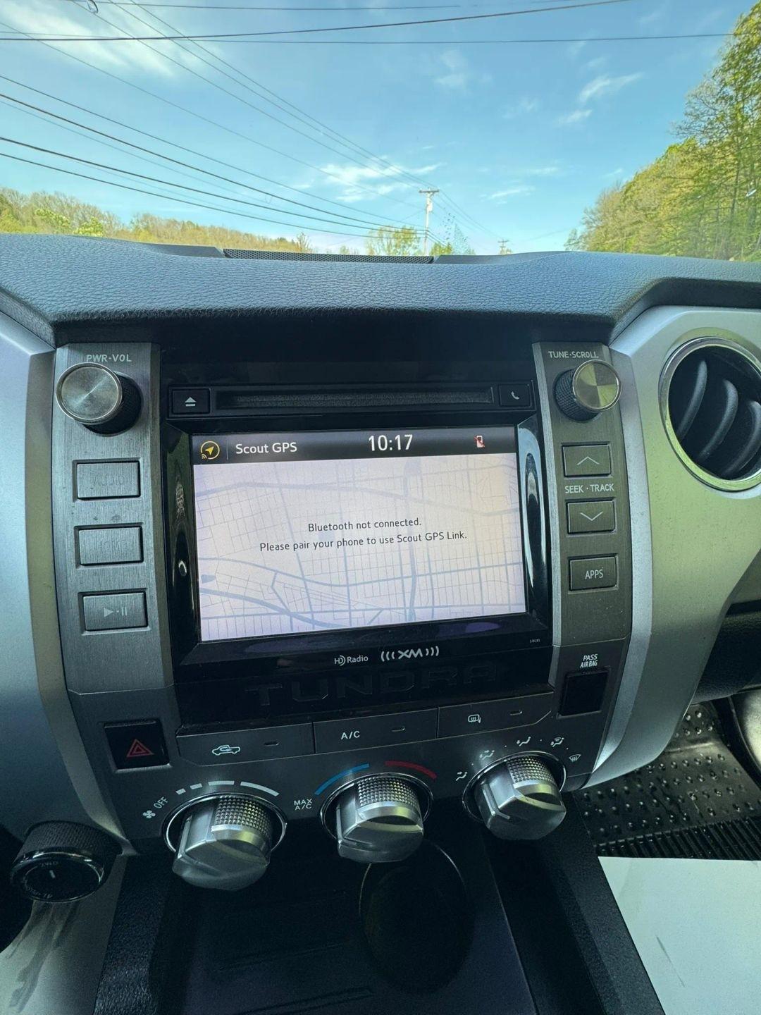 Toyota Tundra  2018