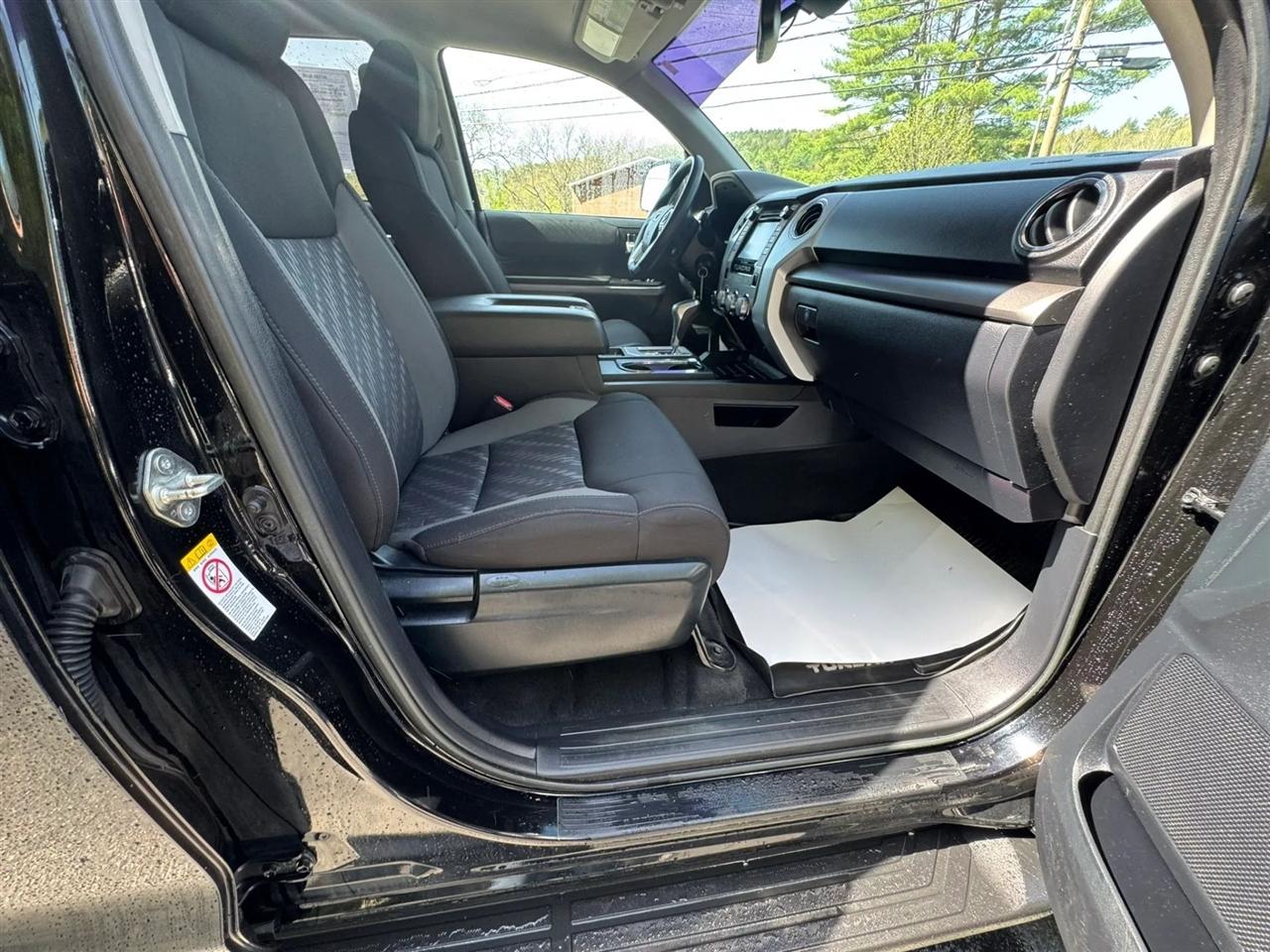 Toyota Tundra  2018