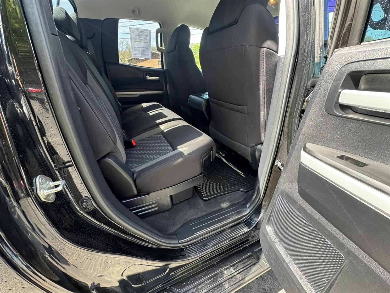 Toyota Tundra  2018