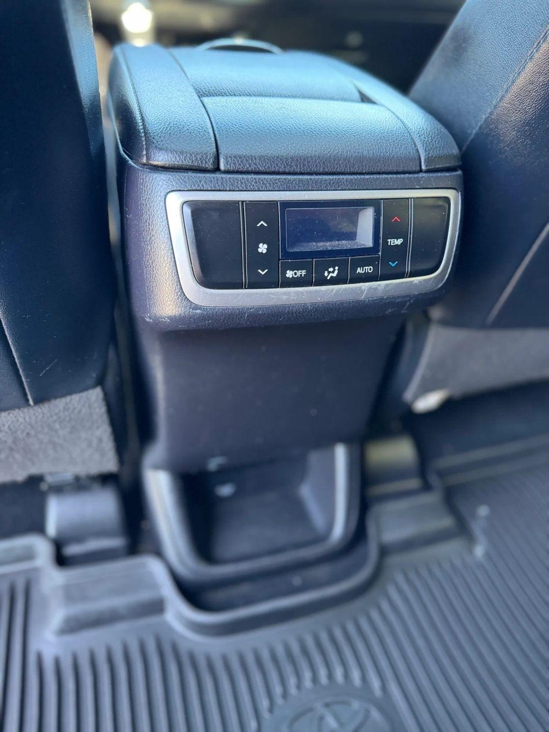 Toyota Highlander  2019
