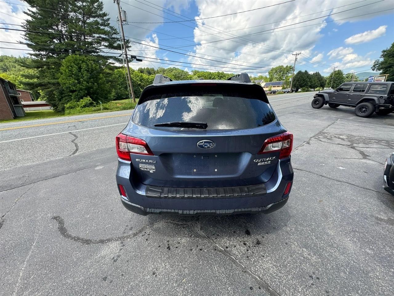 Subaru Outback  2015