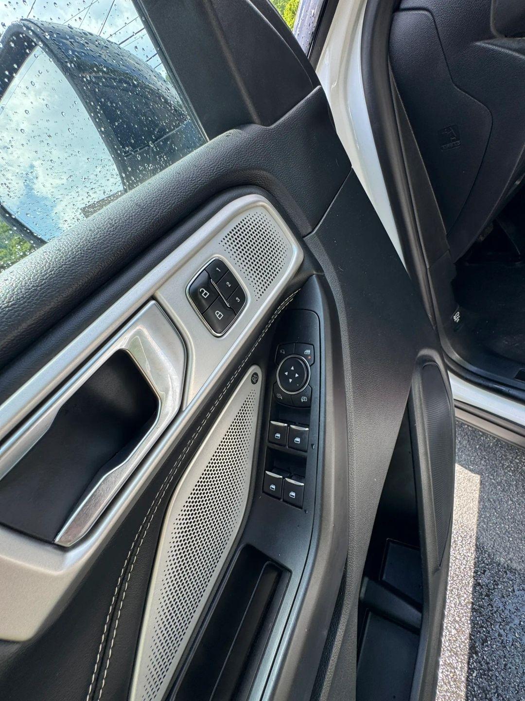 Ford Explorer  2020