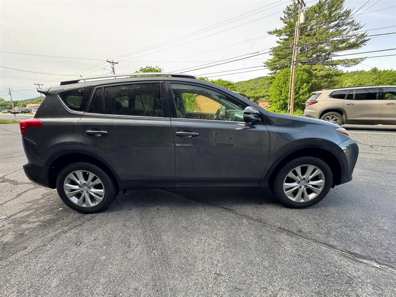 Toyota RAV4  2015