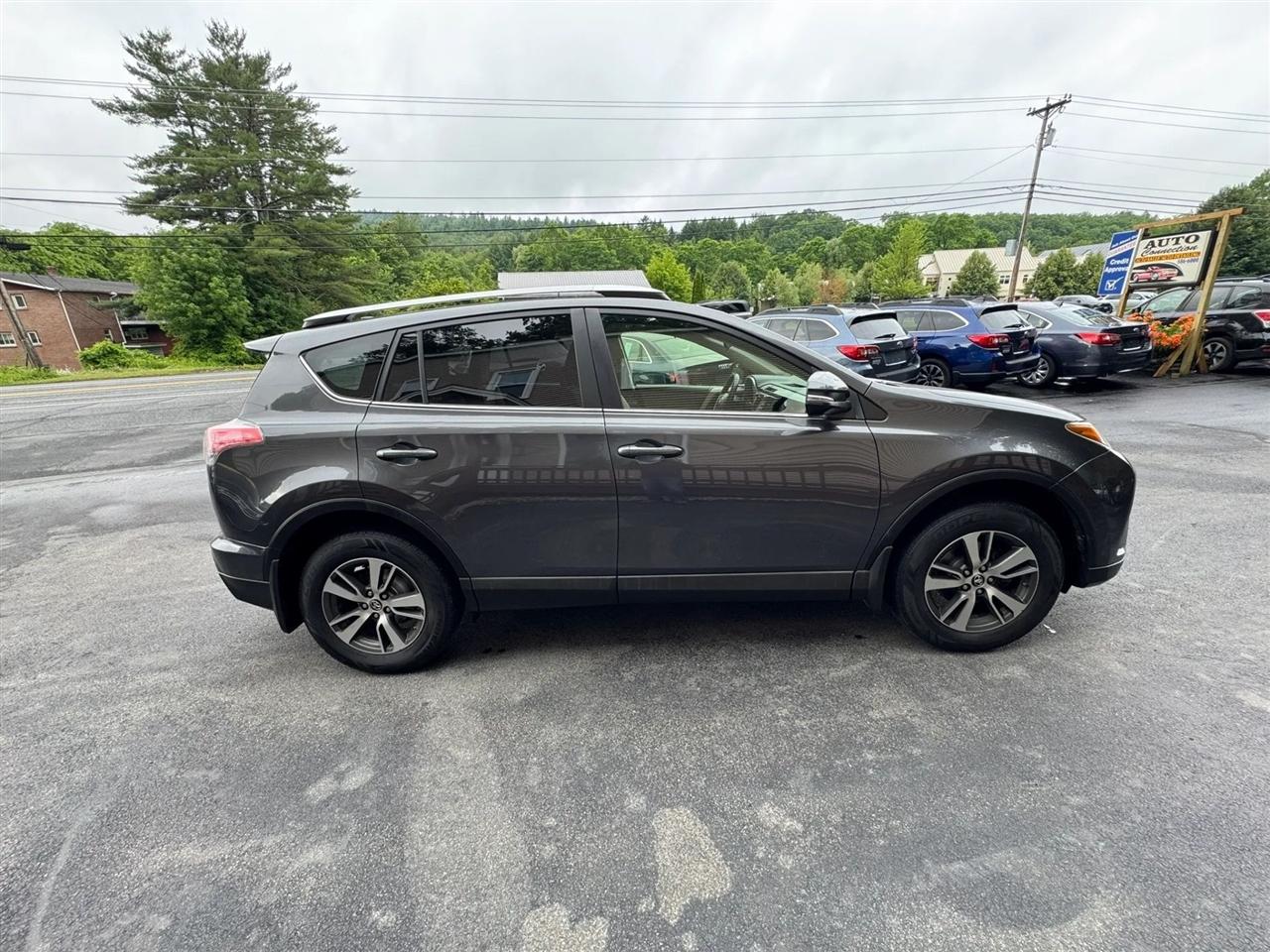 Toyota RAV4  2016