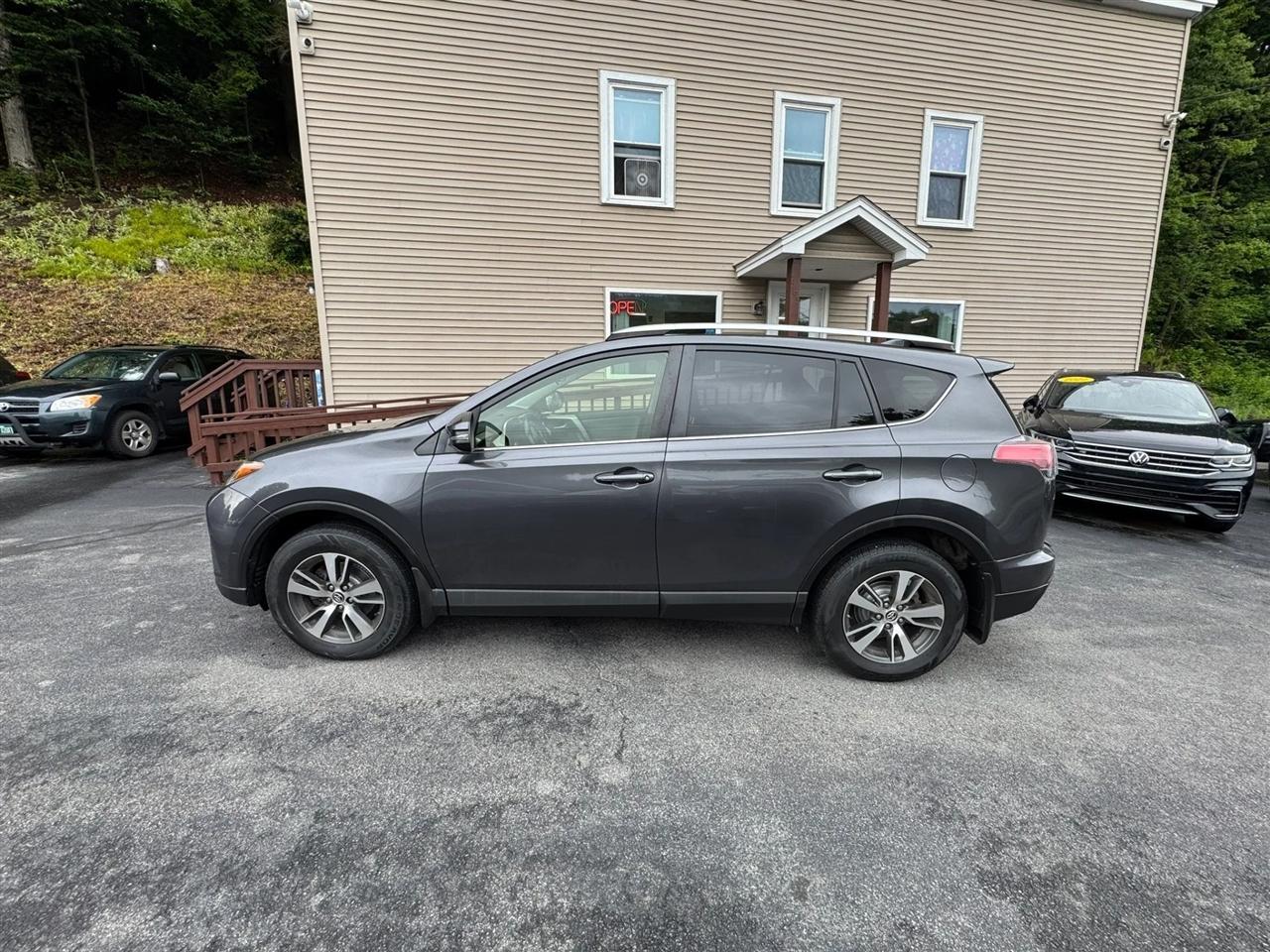 Toyota RAV4  2016