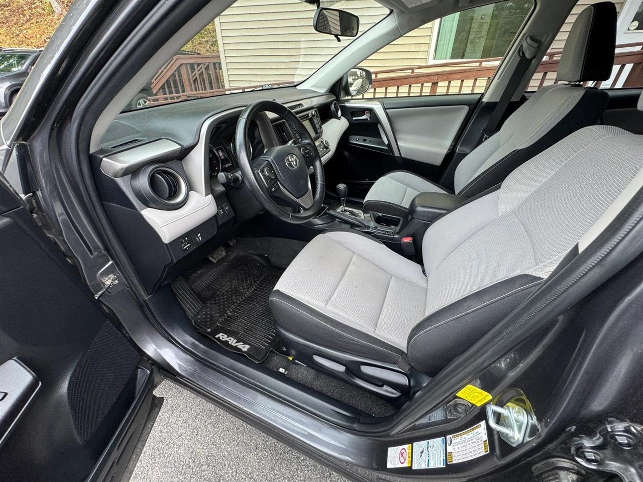 Toyota RAV4  2016