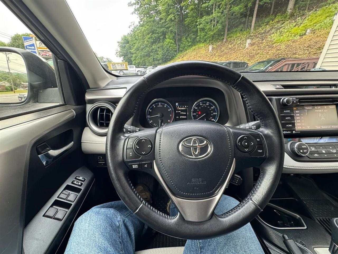 Toyota RAV4  2016