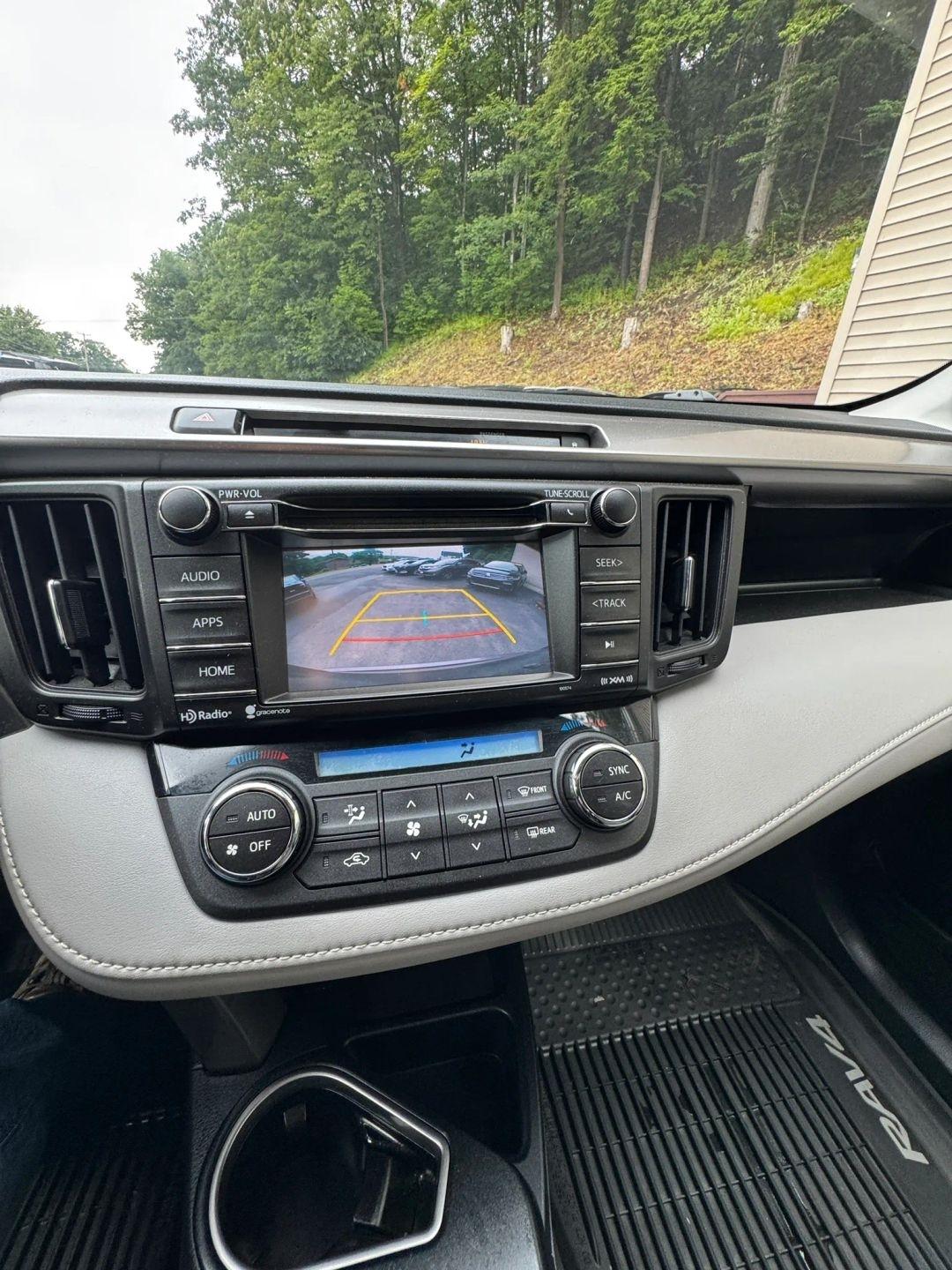 Toyota RAV4  2016