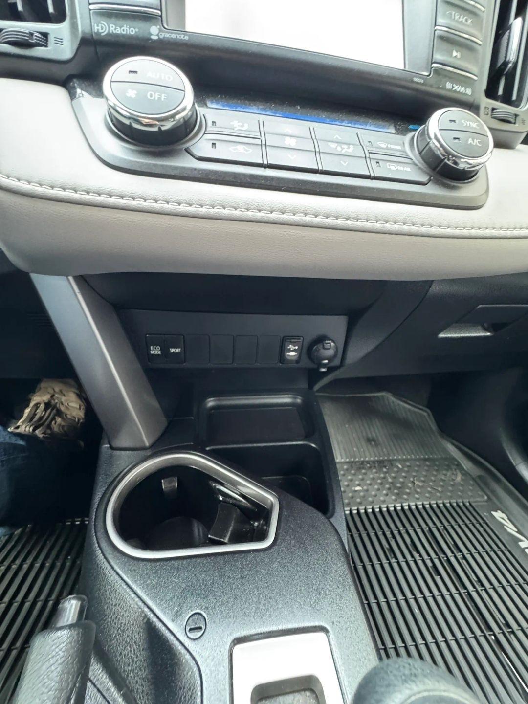 Toyota RAV4  2016