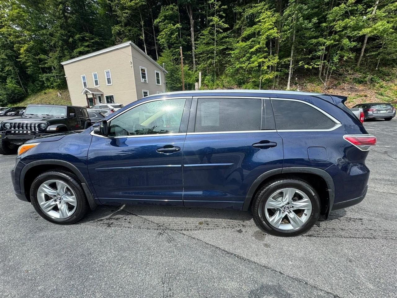 Toyota Highlander  2016