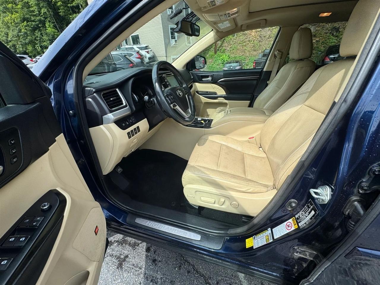 Toyota Highlander  2016