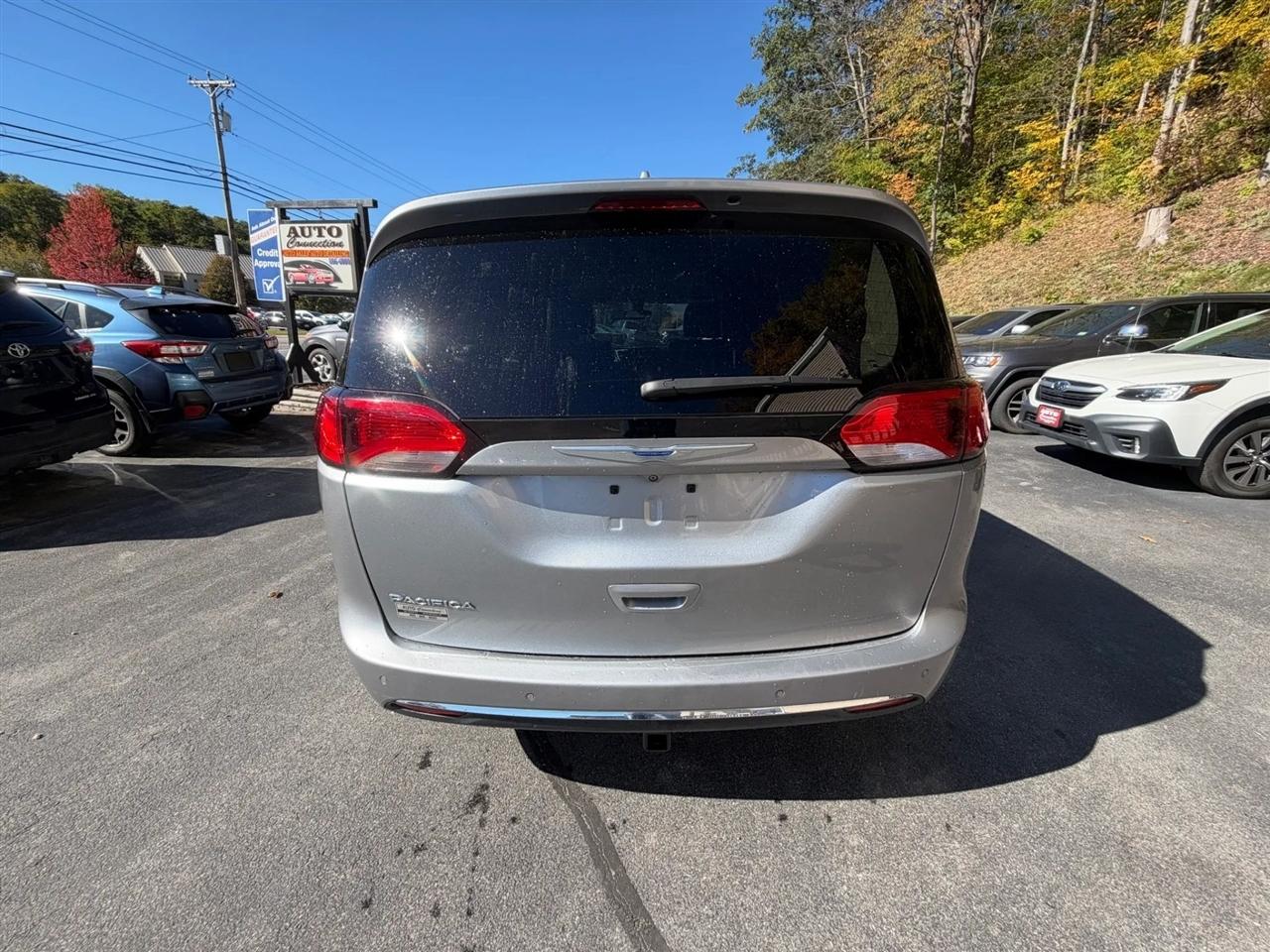 Chrysler Pacifica  2019