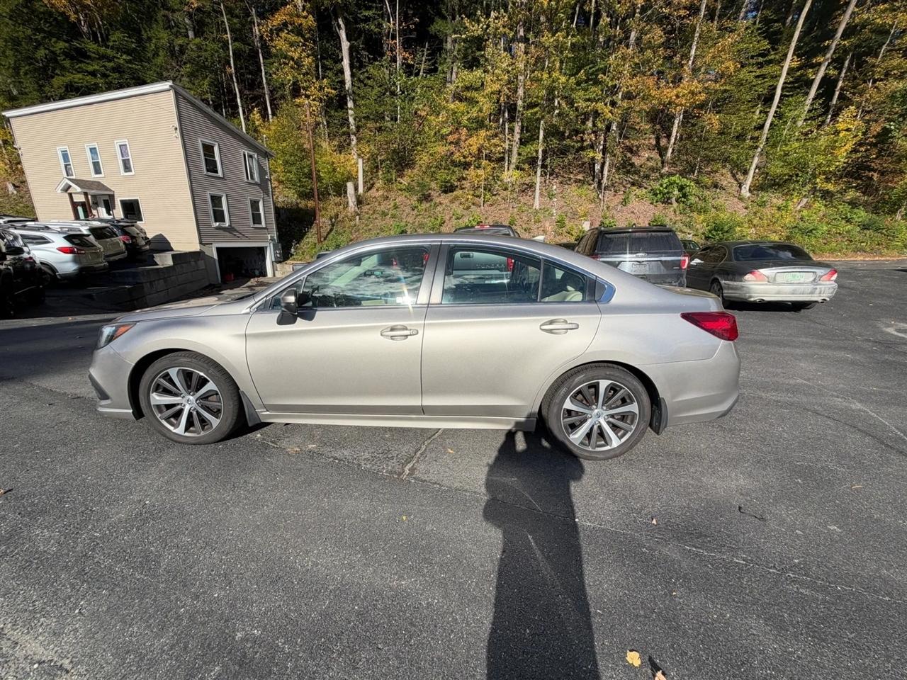 Subaru Legacy  2018