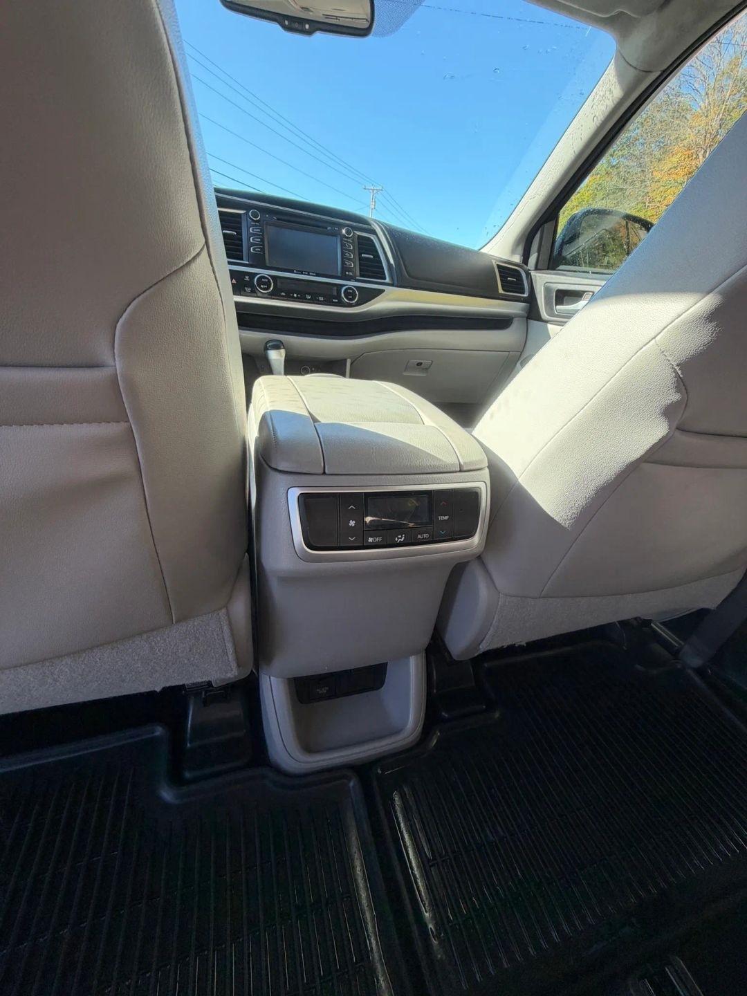 Toyota Highlander  2016