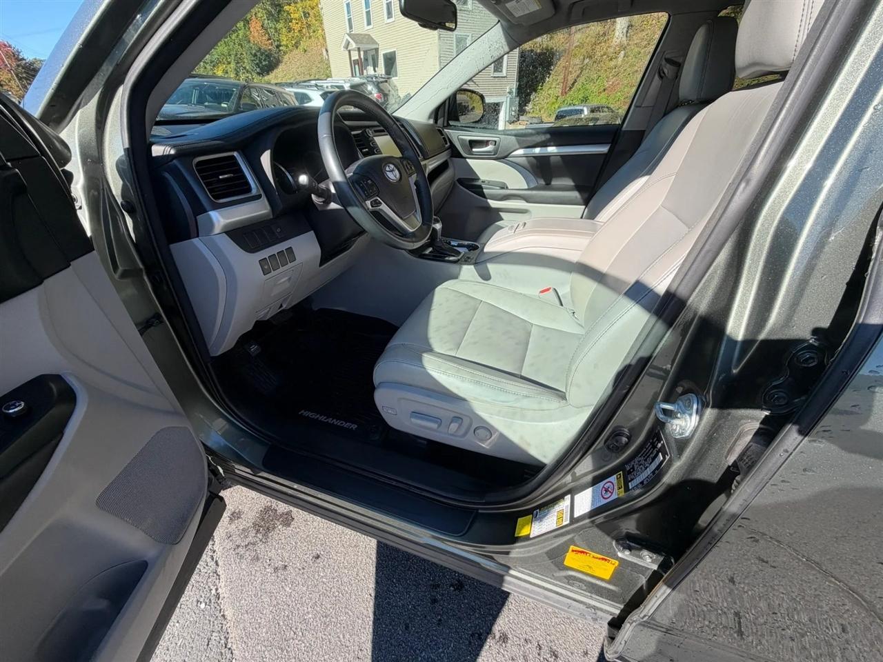 Toyota Highlander  2016