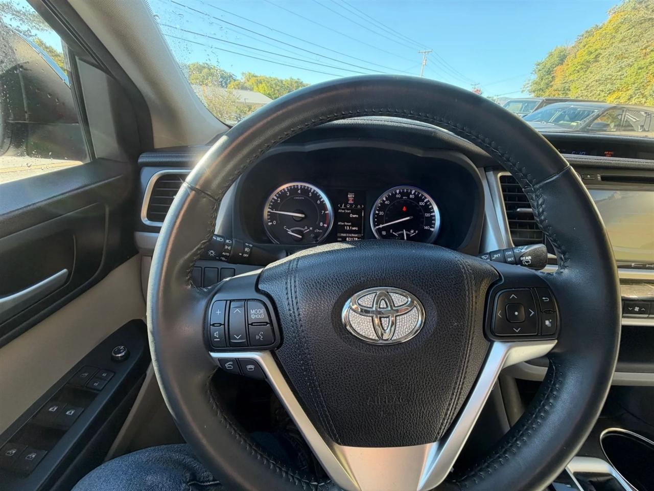 Toyota Highlander  2016