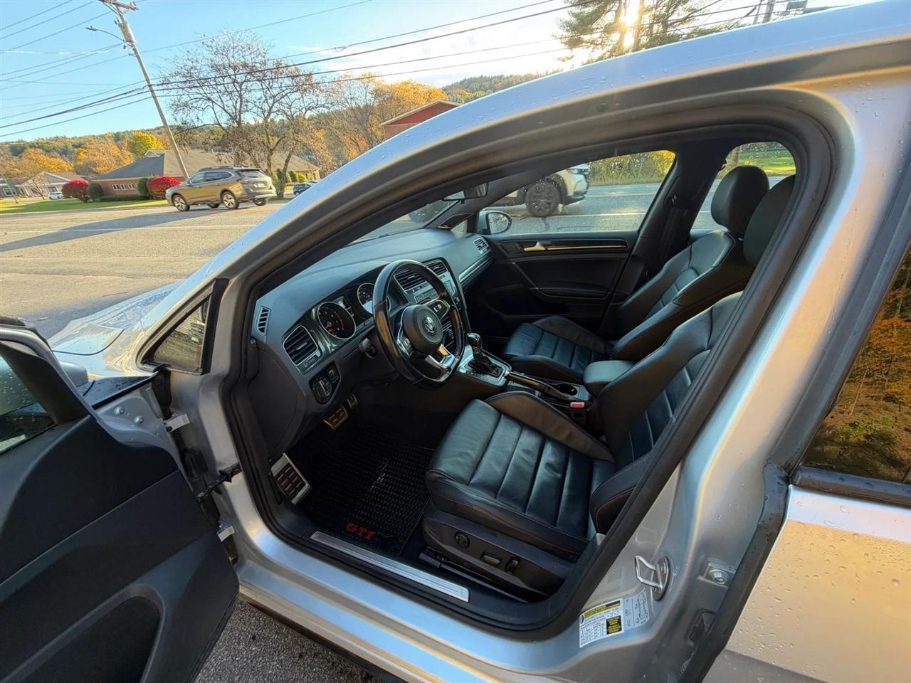 Volkswagen Golf GTI  2017