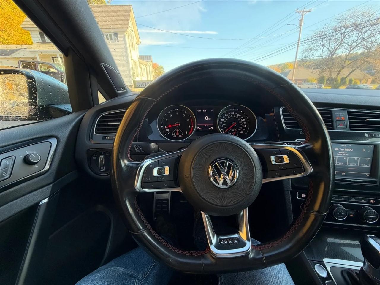 Volkswagen Golf GTI  2017