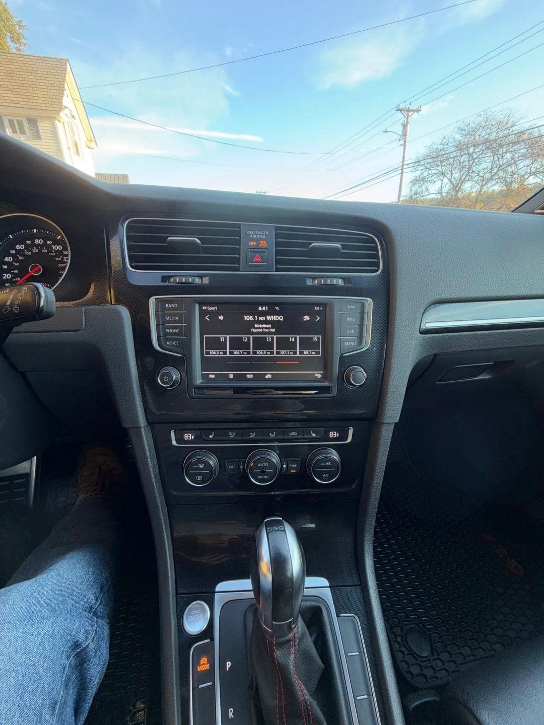 Volkswagen Golf GTI  2017