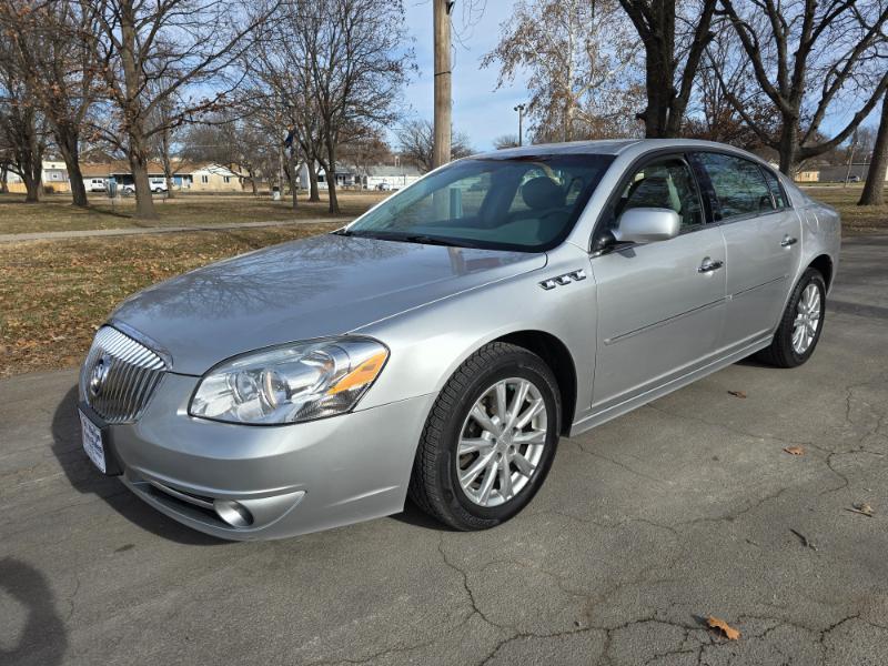 Buick Lucerne CXL 2011