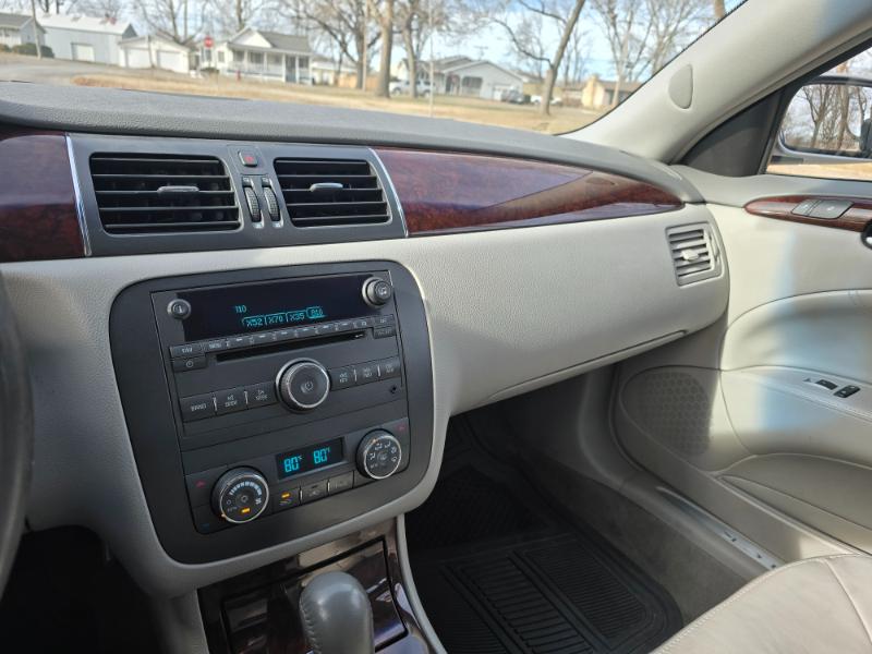 Buick Lucerne CXL 2011