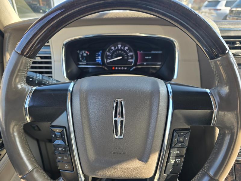 Lincoln Navigator 4WD 2015