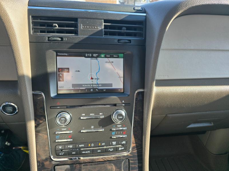 Lincoln Navigator 4WD 2015