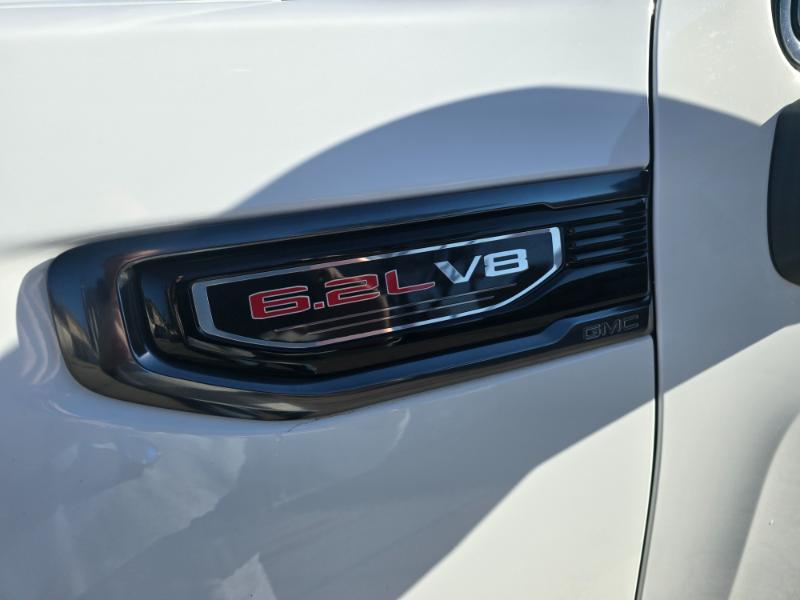 GMC Sierra 1500 AT4 Crew Cab 4WD 2023