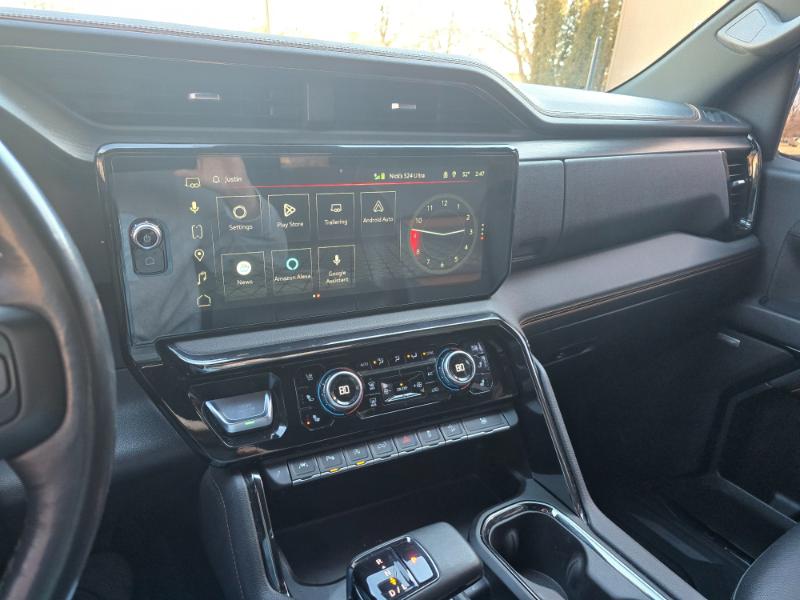 GMC Sierra 1500 AT4 Crew Cab 4WD 2023