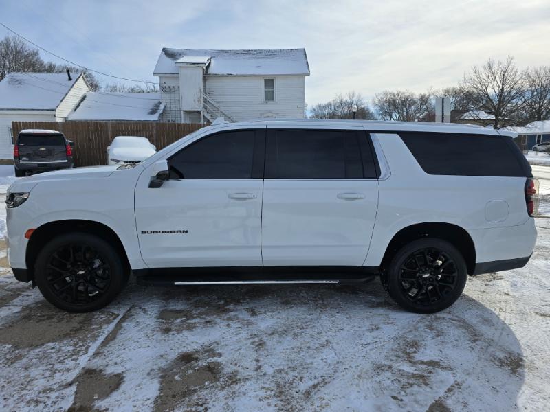 Chevrolet Suburban LT 4WD 2022