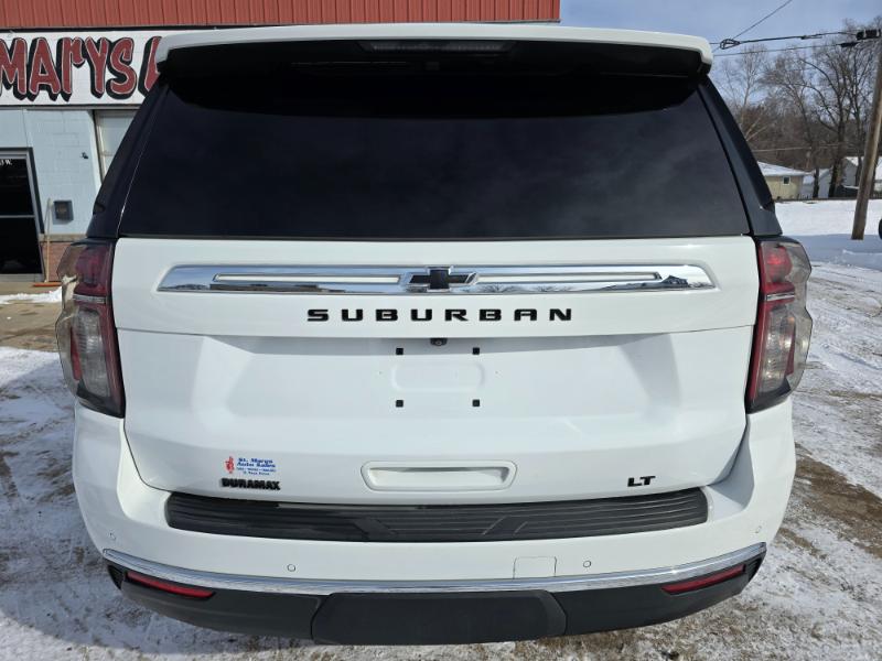 Chevrolet Suburban LT 4WD 2022