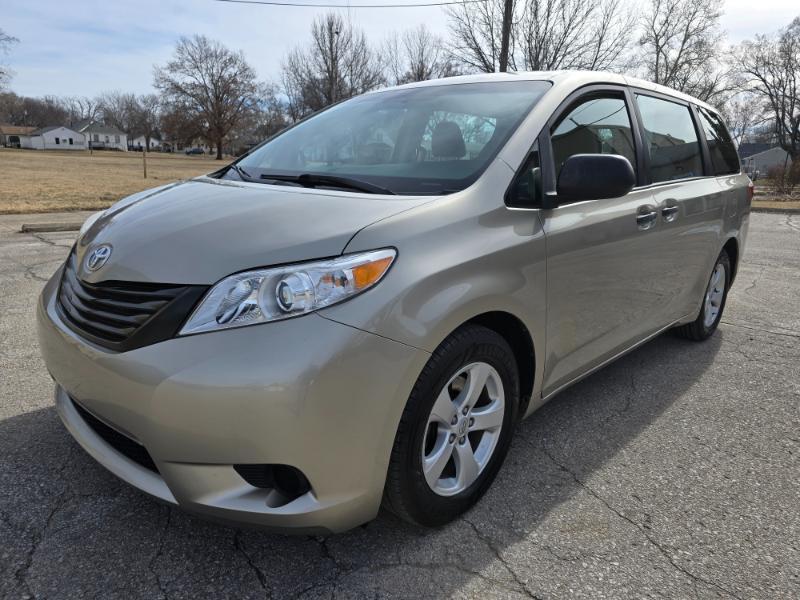 2017 Toyota Sienna L 7-Passenger
