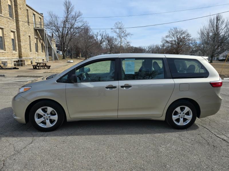 Toyota Sienna L 7-Passenger 2017