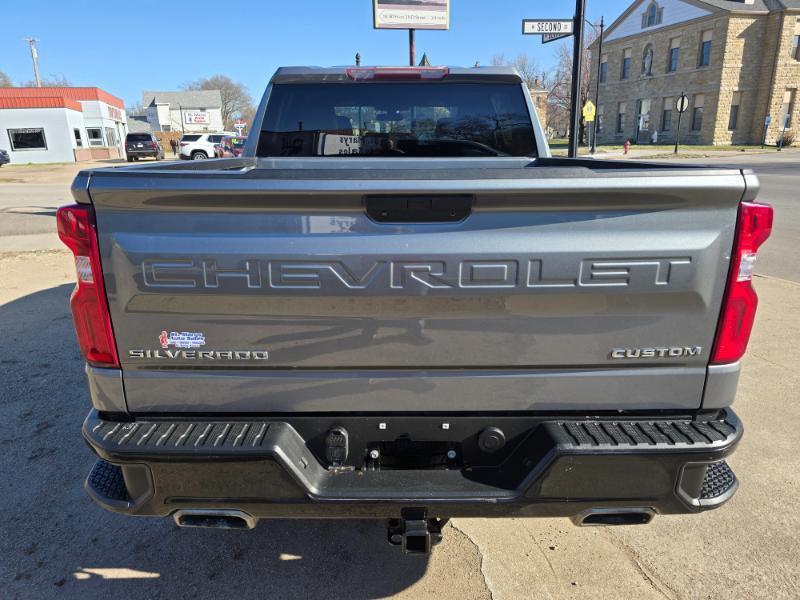 Chevrolet Silverado 1500 Custom Trail Boss Crew Cab Short Box 4WD 2021