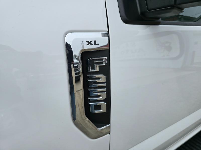 Ford F-250 SD XL Crew Cab Long Bed 4WD 2022