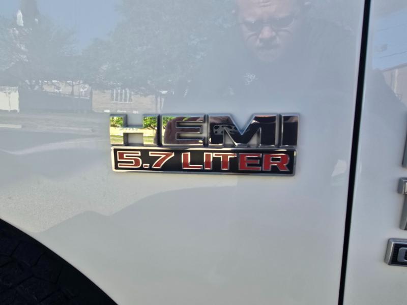 RAM 1500 Classic Tradesman Quad Cab 4WD 2022