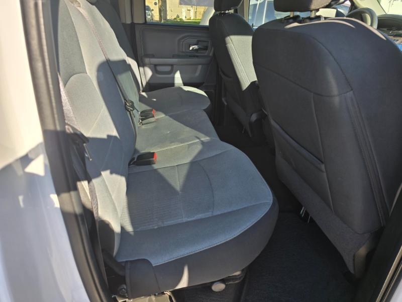 RAM 1500 Classic Tradesman Quad Cab 4WD 2022