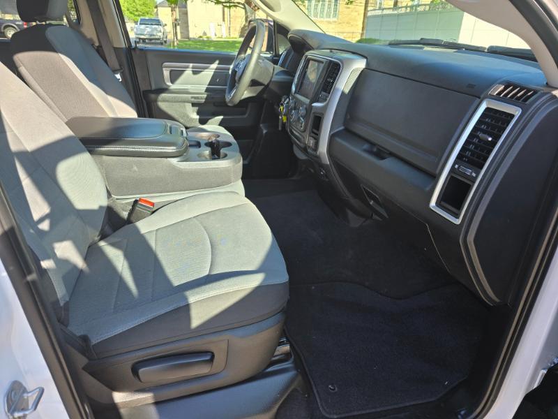 RAM 1500 Classic Tradesman Quad Cab 4WD 2022