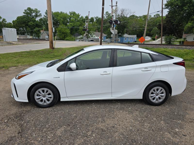 Toyota Prius LE 2021