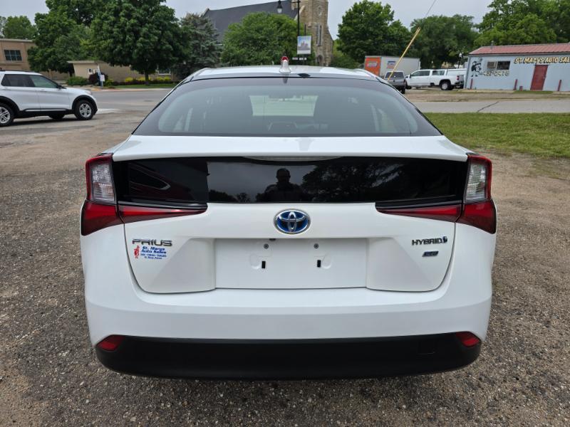 Toyota Prius LE 2021
