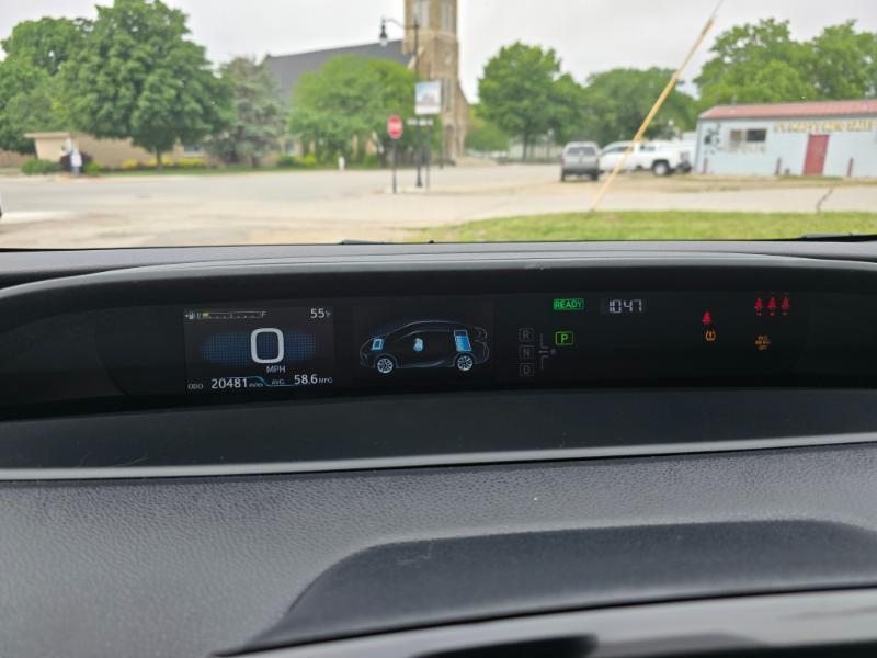 Toyota Prius LE 2021
