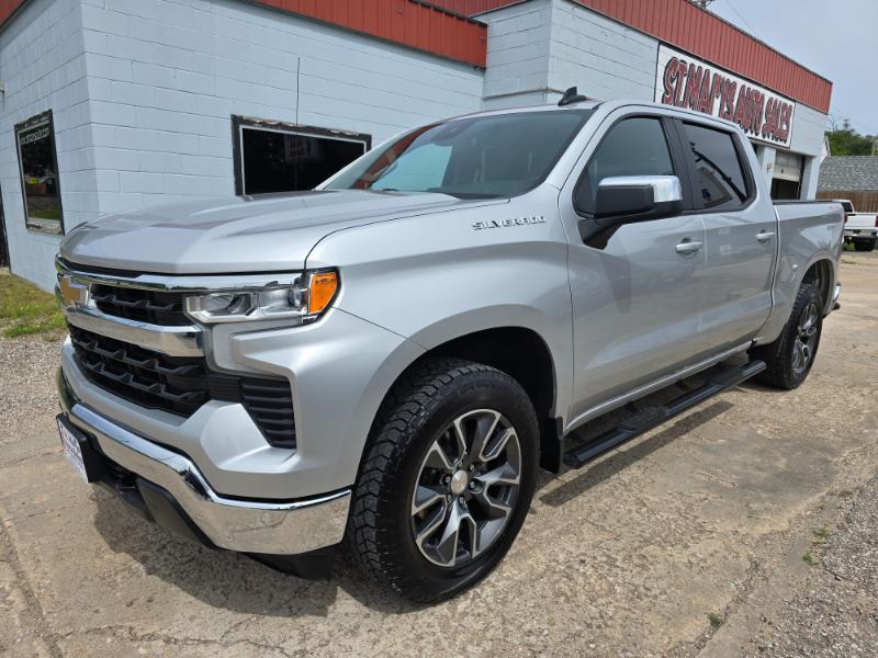 Chevrolet Silverado 1500 LT Crew Cab 4WD 2022