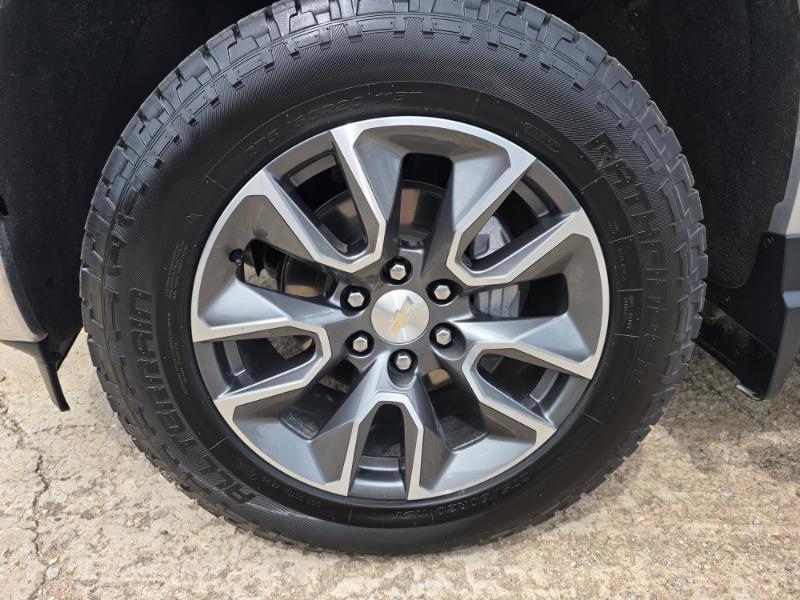 Chevrolet Silverado 1500 LT Crew Cab 4WD 2022