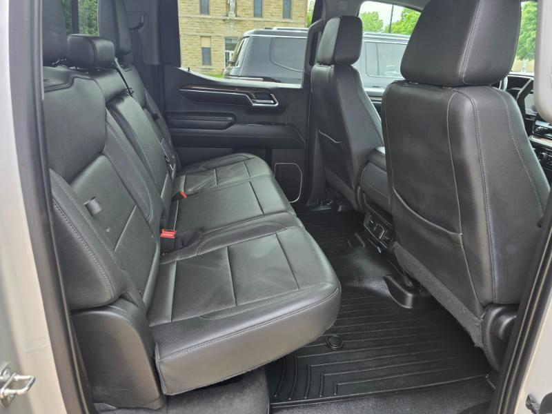 Chevrolet Silverado 1500 LT Crew Cab 4WD 2022