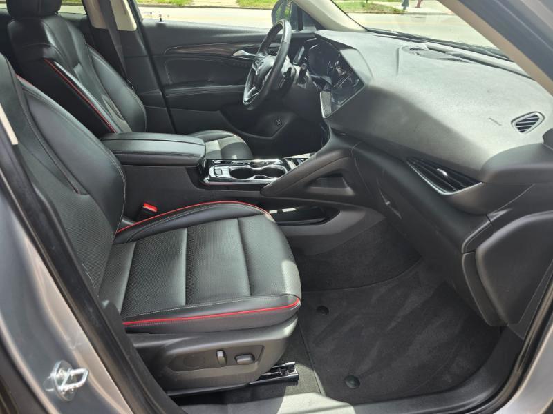 Buick Envision Essense 2023