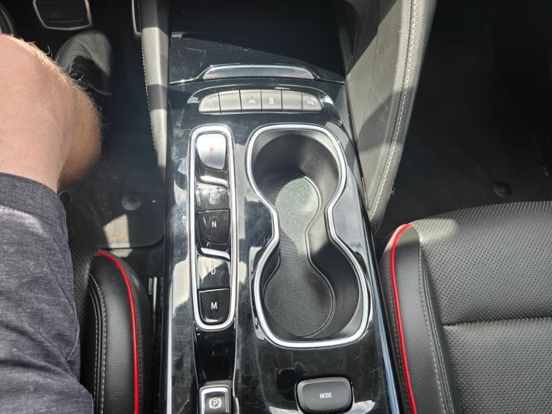 Buick Envision Essense 2023