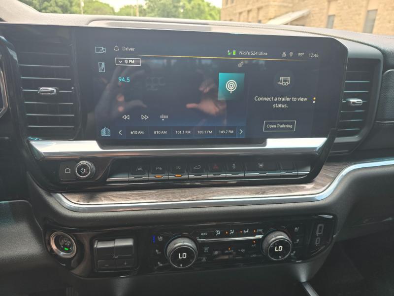 Chevrolet Silverado 1500 LTZ Crew Cab 4WD 2023
