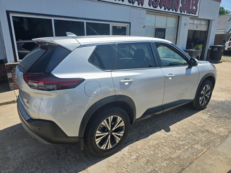 Nissan Rogue SV 2022