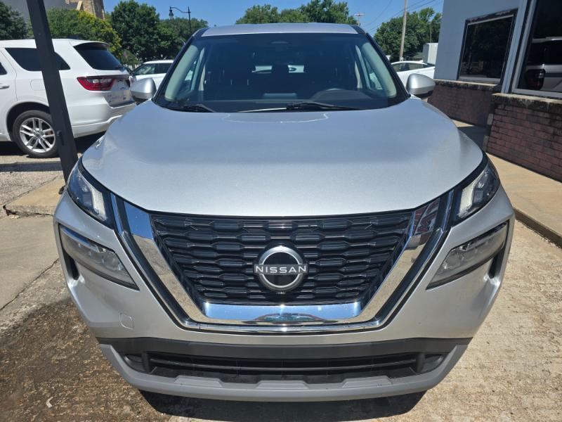 Nissan Rogue SV 2022