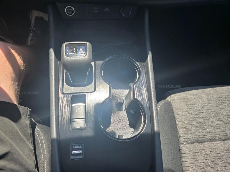 Nissan Rogue SV 2022